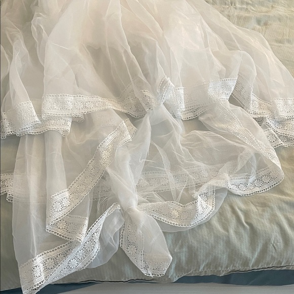 Ina White Lace Formal Dress - Picture 6 of 6